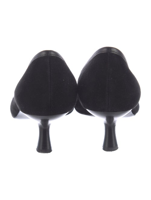 Salvatore Ferragamo Gancio Logo Suede Pumps