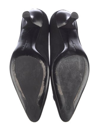 Salvatore Ferragamo Gancio Logo Suede Pumps