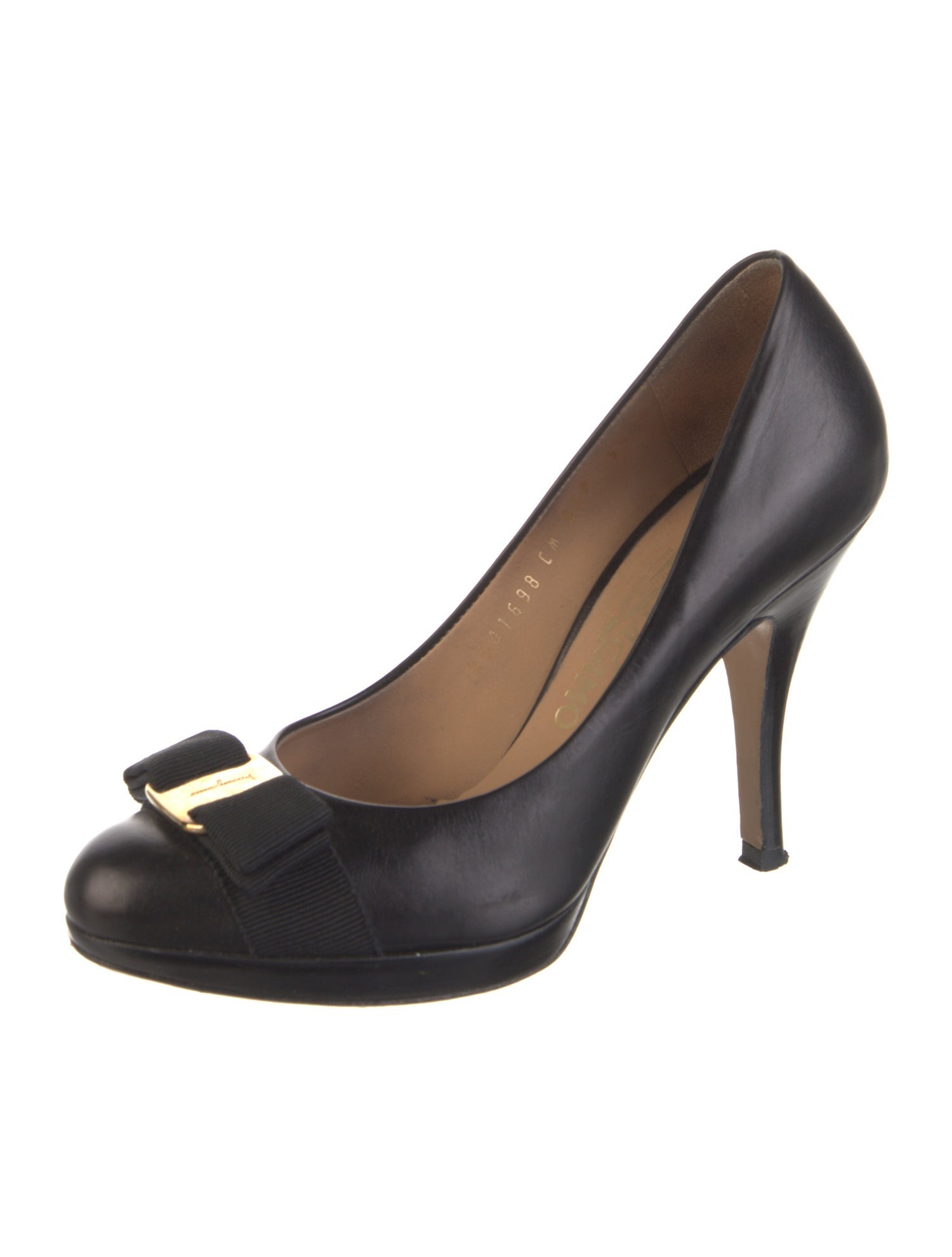 Salvatore Ferragamo Vara Bow Accent Leather Pumps