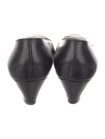 Salvatore Ferragamo Leather Pumps