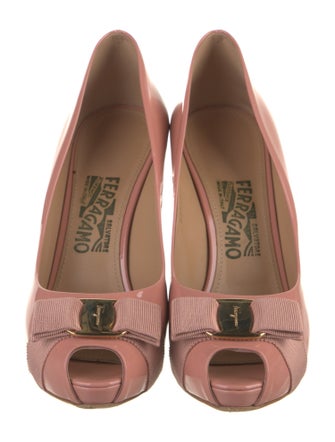Salvatore Ferragamo Vara Bow Accent Patent Leather Pumps