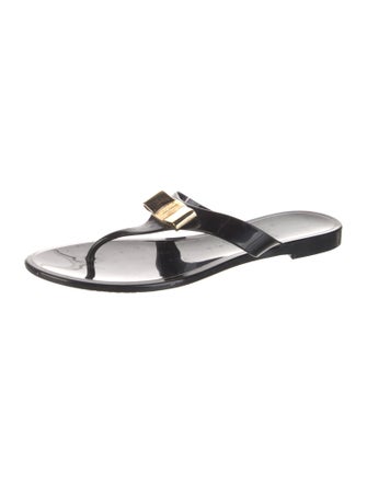 Salvatore Ferragamo Vara Bow Accent Rubber Slides