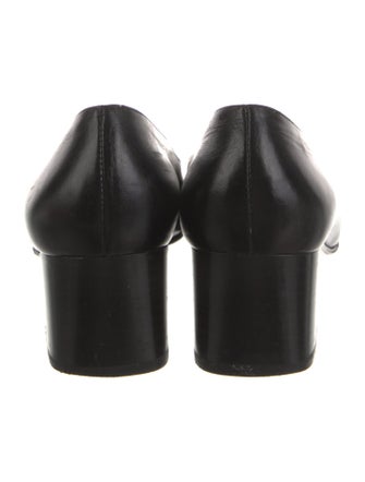 Salvatore Ferragamo Gancini Logo Leather Pumps