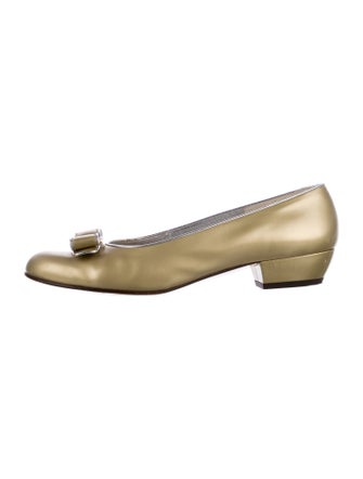 Salvatore Ferragamo Vara Bow Accent Leather Ballet Flats