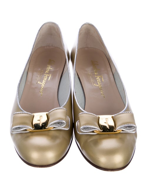 Salvatore Ferragamo Vara Bow Accent Leather Ballet Flats