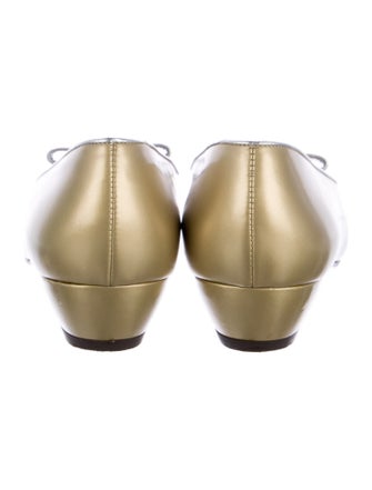 Salvatore Ferragamo Vara Bow Accent Leather Ballet Flats