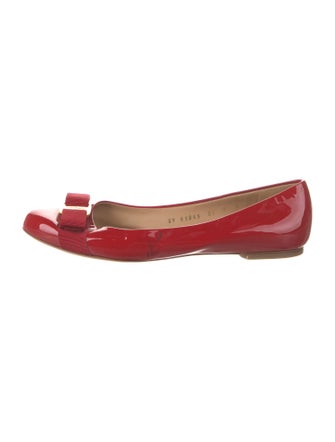 Salvatore Ferragamo Vara Bow Accent Patent Leather Flats