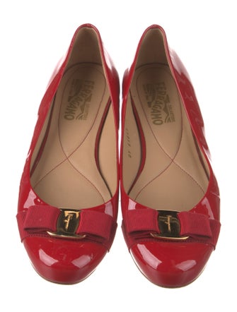 Salvatore Ferragamo Vara Bow Accent Patent Leather Flats