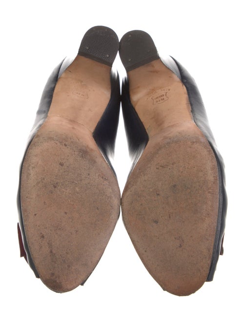 Salvatore Ferragamo Gancini Logo Leather Pumps