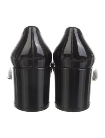 Salvatore Ferragamo Gancini Logo Patent Leather Pumps