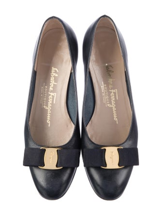 Salvatore Ferragamo Vara Bow Accent Leather Pumps
