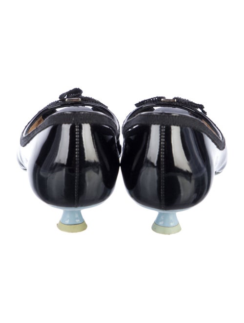 Salvatore Ferragamo Vara Bow Accent Patent Leather Pumps