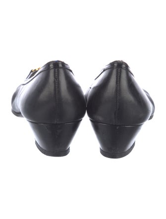 Salvatore Ferragamo Gancini Logo Leather Flats