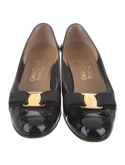 Salvatore Ferragamo Vara Bow Accent Patent Leather Pumps