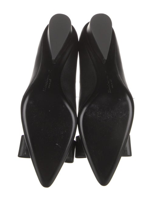 Salvatore Ferragamo Vara Bow Accent Leather Pumps