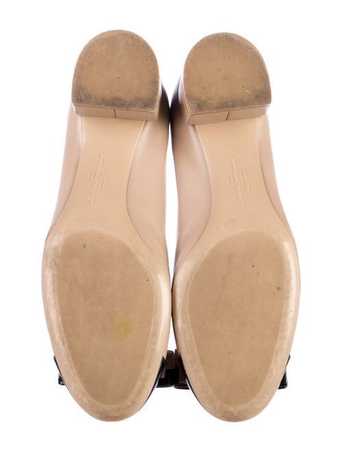 Salvatore Ferragamo Vara Bow Accent Leather Pumps