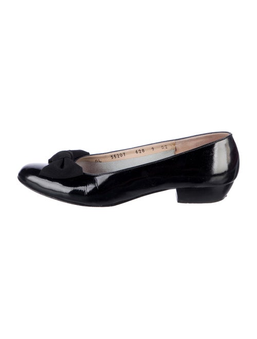 Salvatore Ferragamo Vara Bow Accent Patent Leather Flats