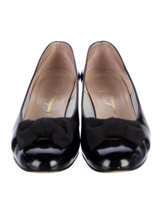 Salvatore Ferragamo Vara Bow Accent Patent Leather Flats