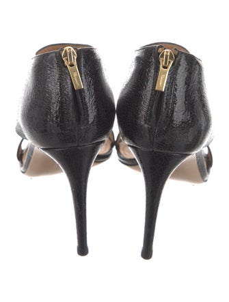 Salvatore Ferragamo Vara Bow Accent Patent Leather T-Strap Pumps