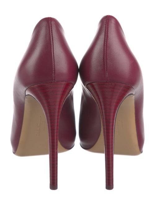 Salvatore Ferragamo Vara Bow Accent Leather Pumps