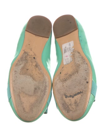 Salvatore Ferragamo Vara Bow Accent Patent Leather Flats