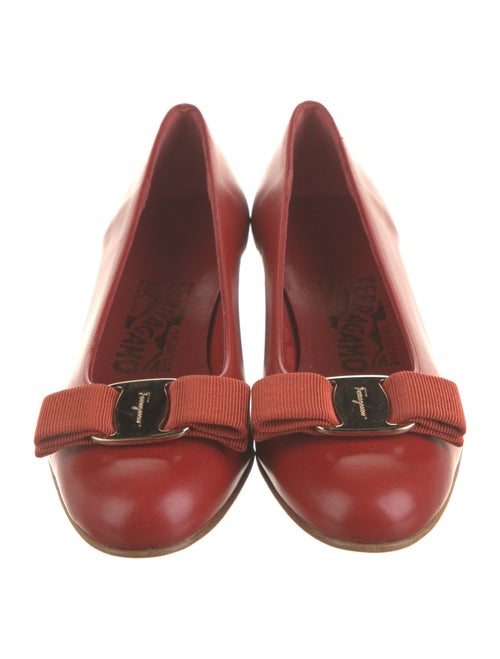 Salvatore Ferragamo Vara Bow Accent Leather Flats