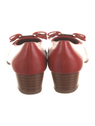 Salvatore Ferragamo Vara Bow Accent Leather Flats