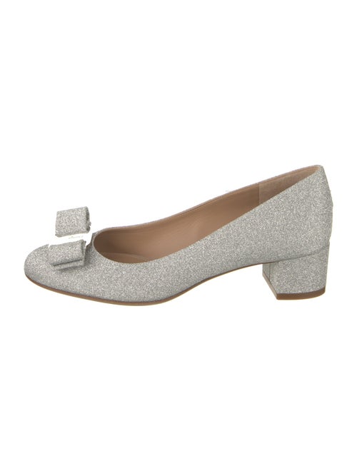 Salvatore Ferragamo Vara Bow Accent Glitter Pumps