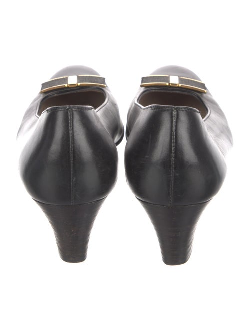 Salvatore Ferragamo Vara Bow Accent Leather Flats