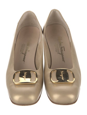 Salvatore Ferragamo Vara Bow Accent Leather Flats