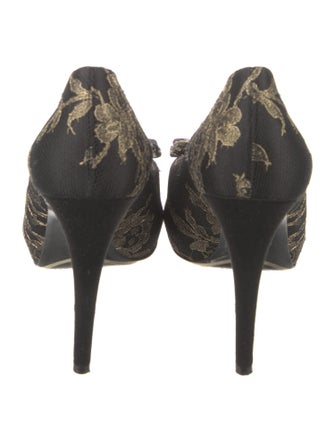Salvatore Ferragamo Vara Bow Accent Printed Pumps