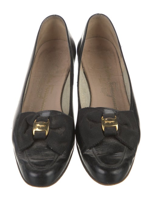 Salvatore Ferragamo Vara Bow Accent Leather Flats