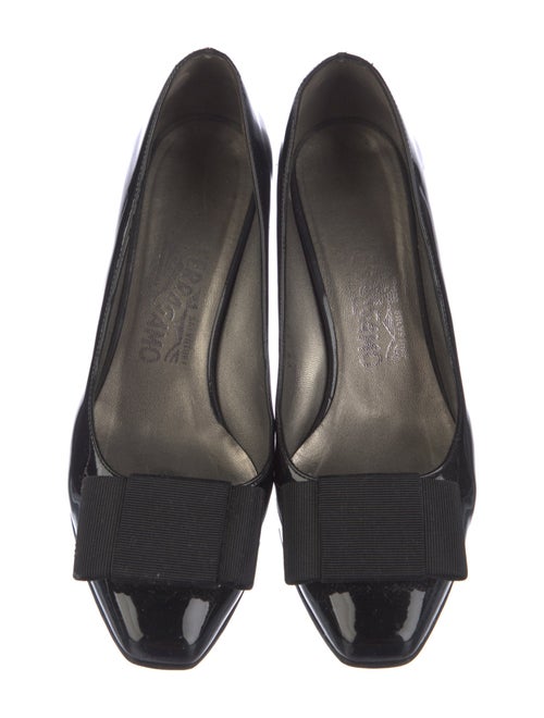 Salvatore Ferragamo Vara Bow Accent Patent Leather Pumps