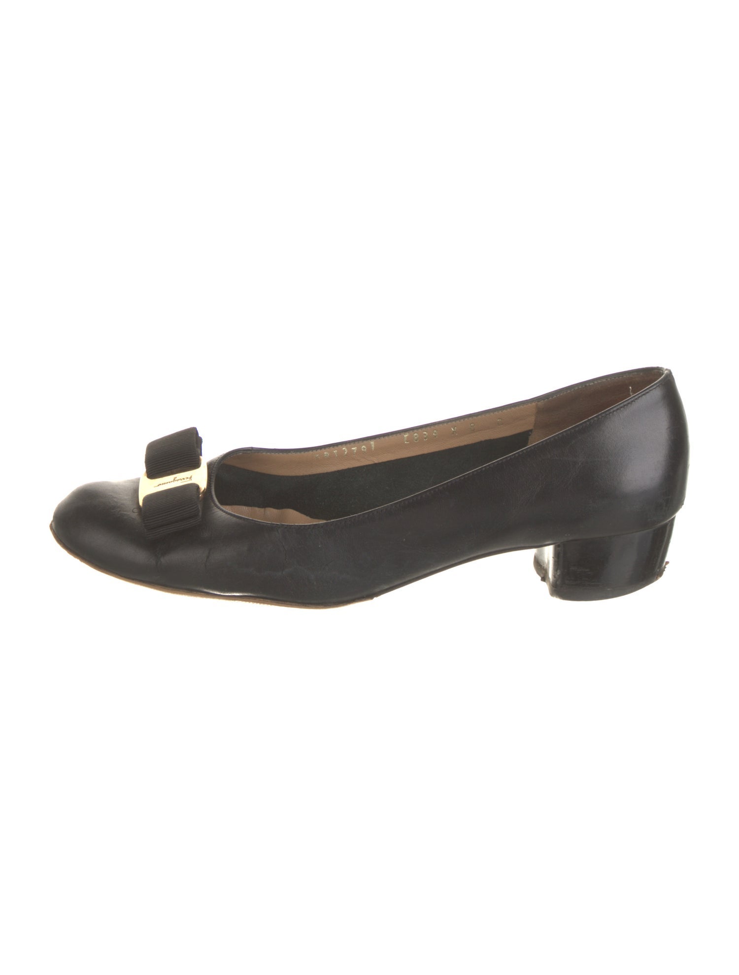 Salvatore Ferragamo Vara Bow Accent Leather Pumps