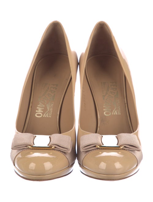 Salvatore Ferragamo Vara Bow Accent Patent Leather Pumps