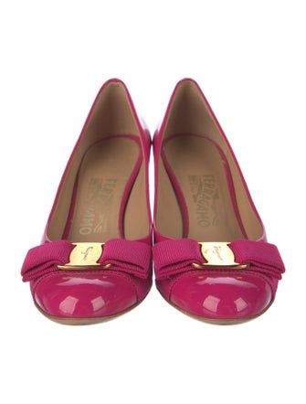 Salvatore Ferragamo Vara Bow Accent Patent Leather Pumps