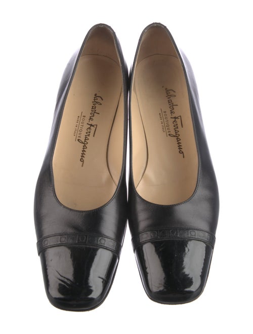 Salvatore Ferragamo Gancini Logo Leather Pumps