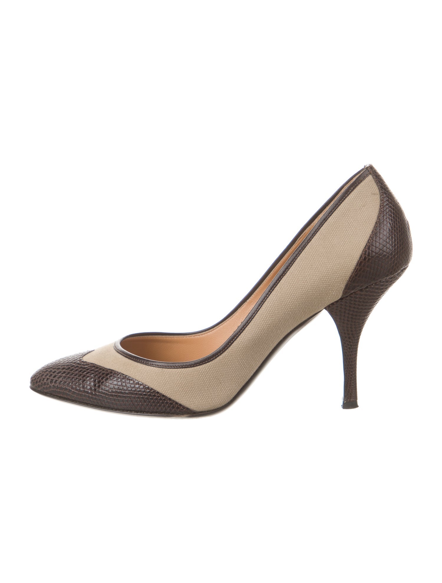 Salvatore Ferragamo Vara Bow Accent Embossed Leather Pumps