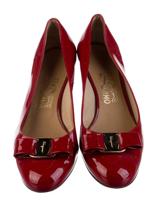 Salvatore Ferragamo Vara Bow Accent Patent Leather Pumps