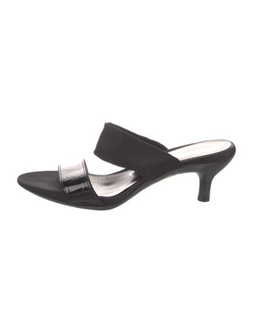 Pre-owned Ferragamo Patent Leather Slides In Black