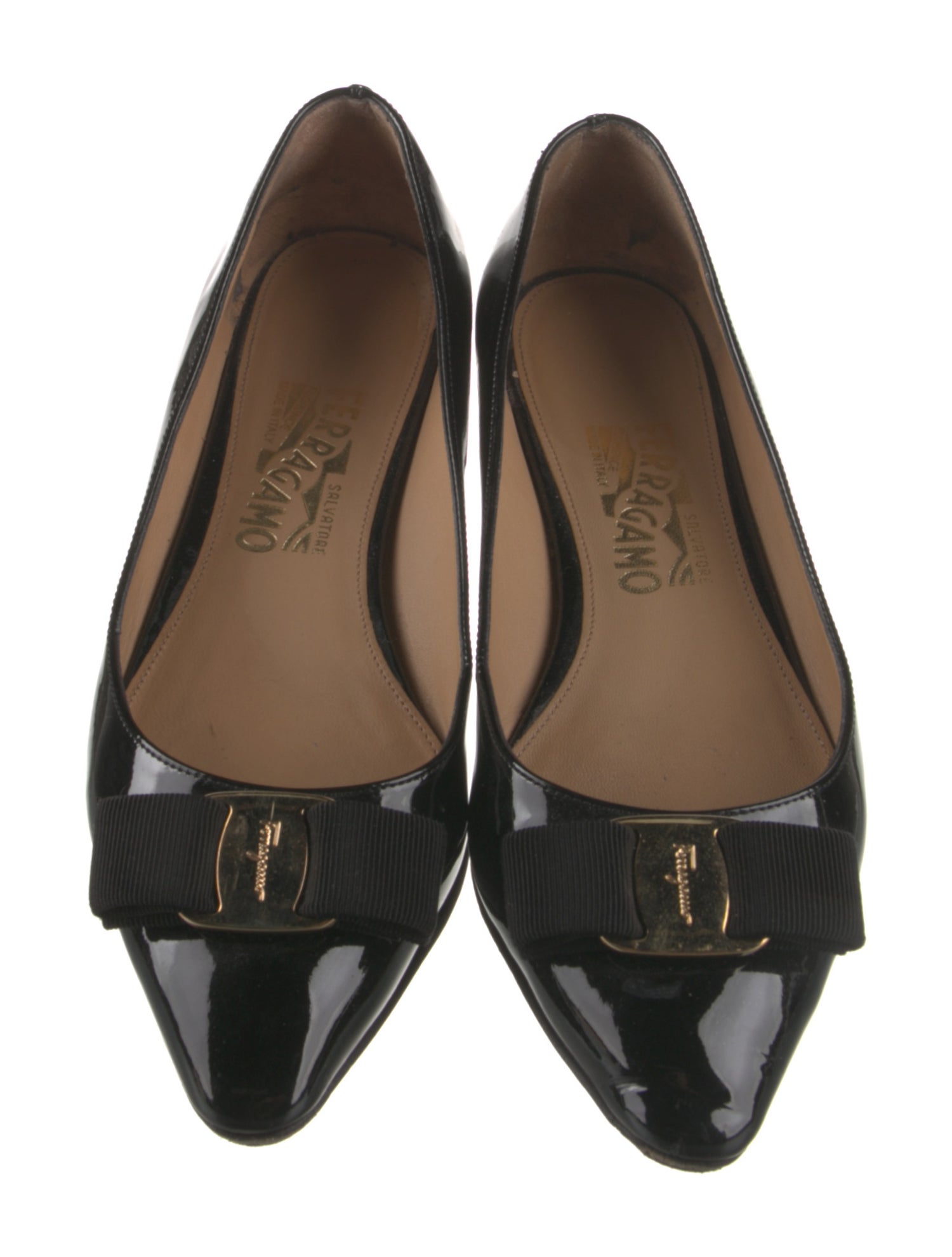 Ferragamo Vara On Sale - Up To 90% Off | The RealReal