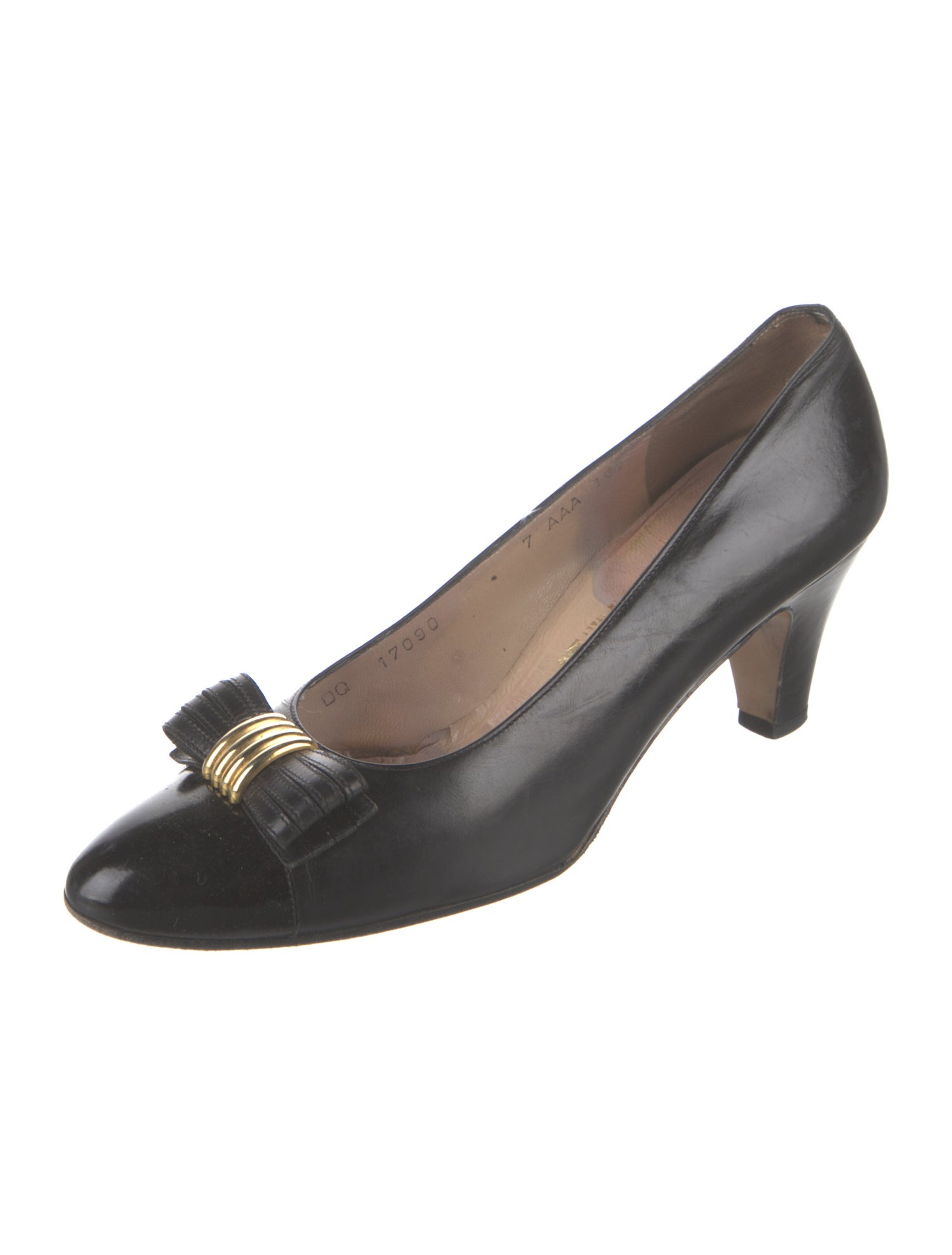 Leather Pumps