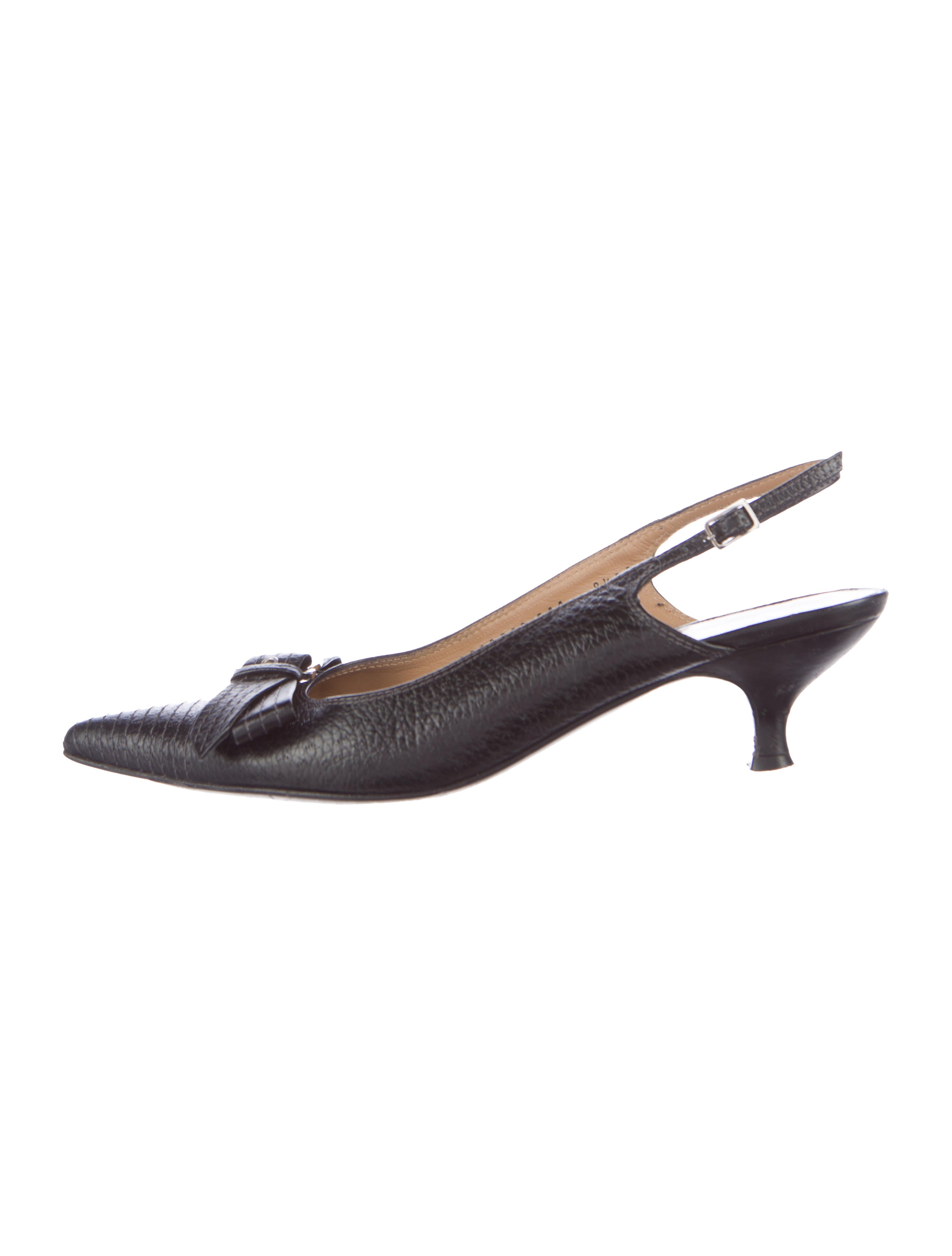 ferragamo slingback pumps