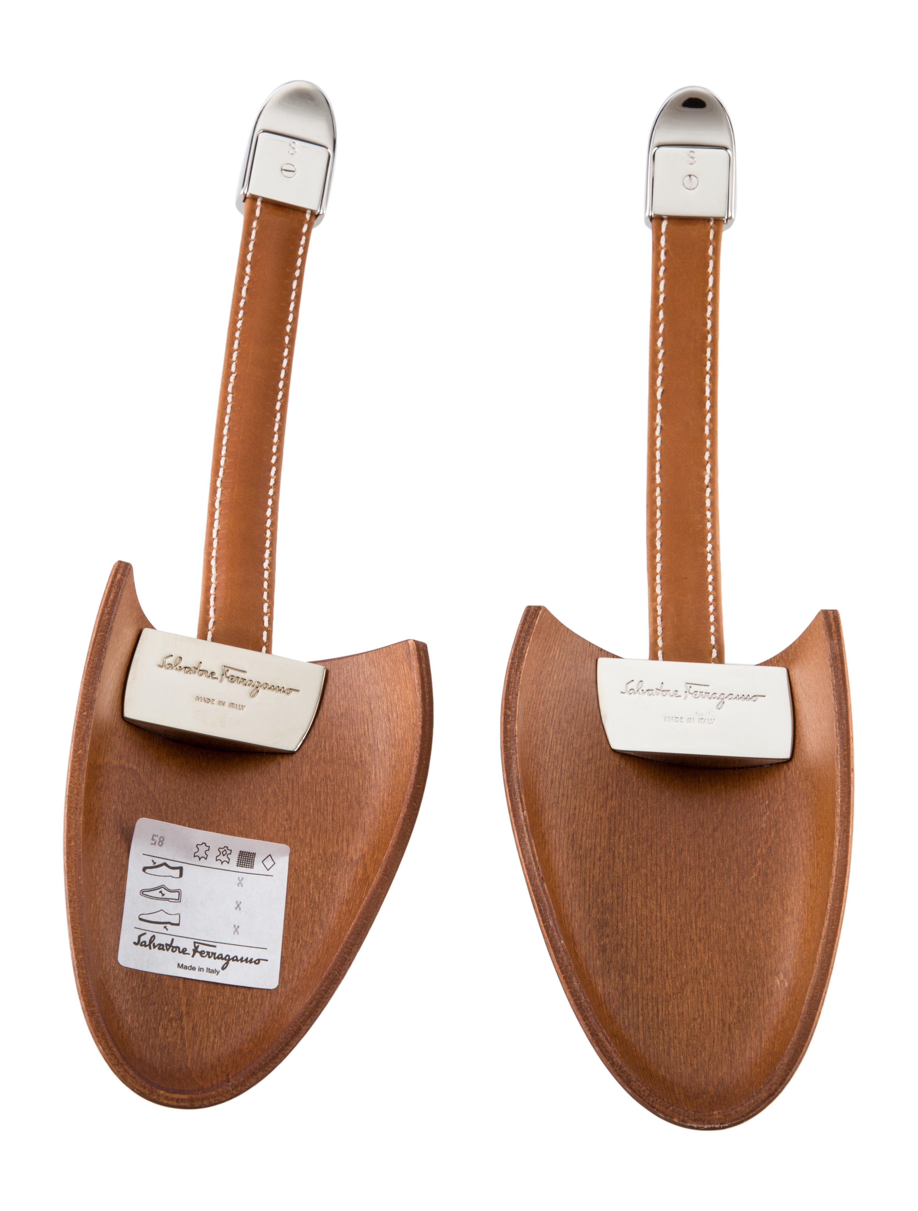 ferragamo shoe tree