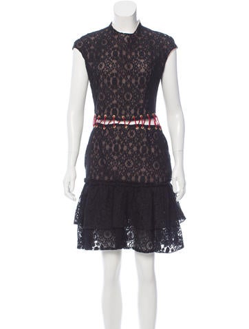 Sandra Mansour Dresses Fall 2016 Lace Knee-Length Dress Us0, It36 | XS