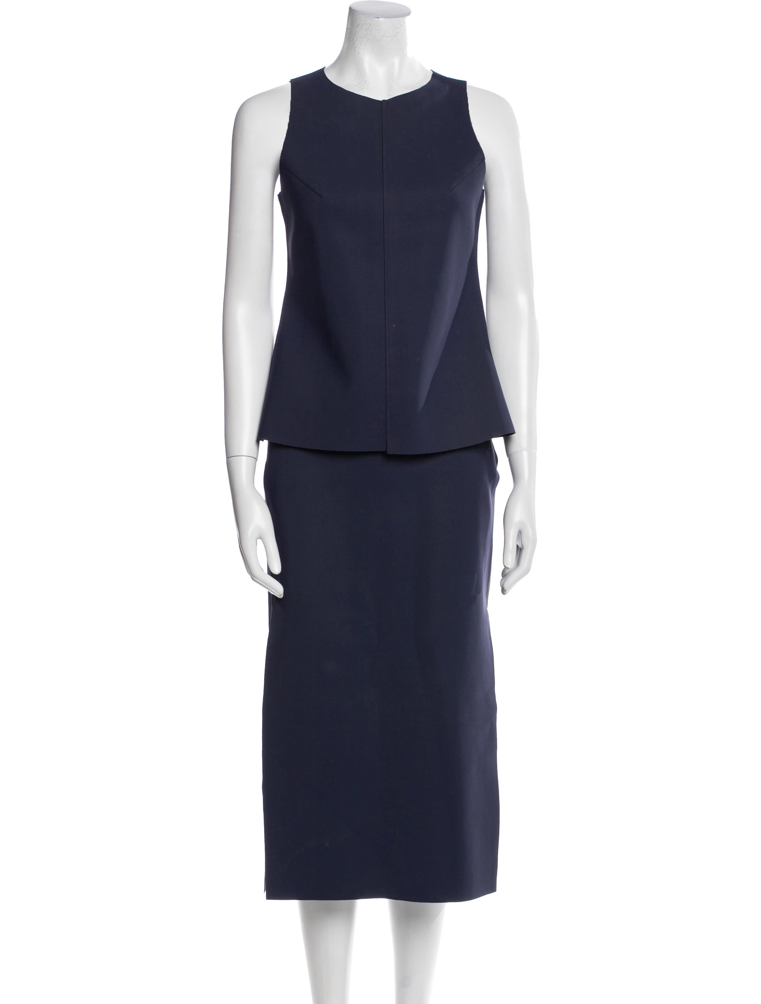 Scanlan Theodore Keyhole Accent Skirt Set