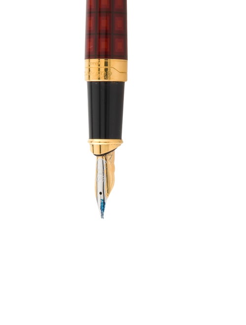 S.T. Dupont Fidelio Guilloche Fountain Pen