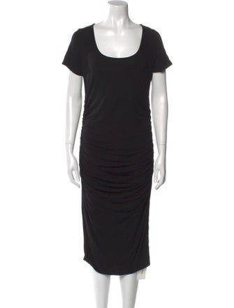 Seraphin Scoop Neck Knee-Length Dress