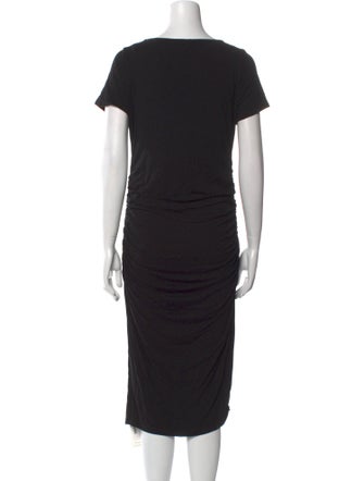 Seraphin Scoop Neck Knee-Length Dress
