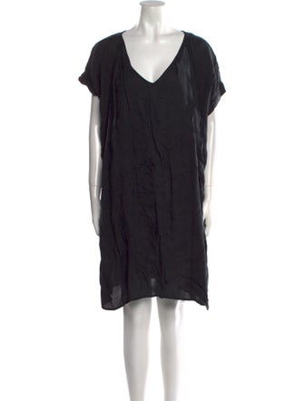 Seraphin V-Neck Knee-Length Dress